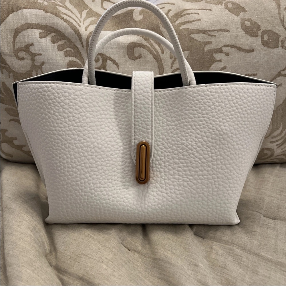 Elegant White Pebble Leather Tote Bag